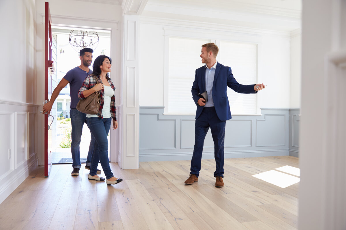 Family buying home - Great American Title Agency